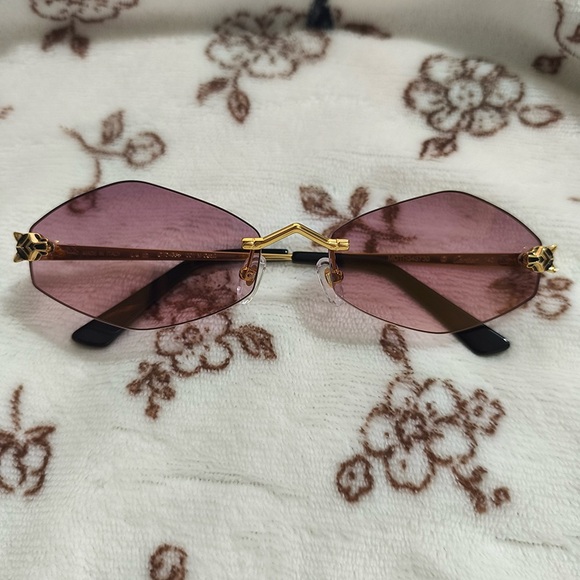 Cartier Purple Polygonal Frameless Sunglasses - Picture 2 of 10